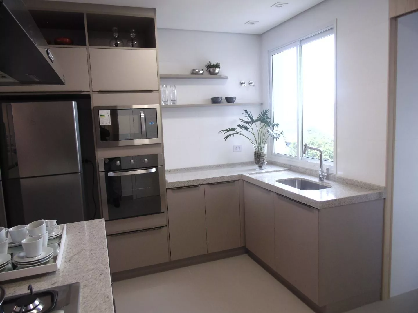 Apartamento à venda com 3 quartos, 103m² - Foto 9