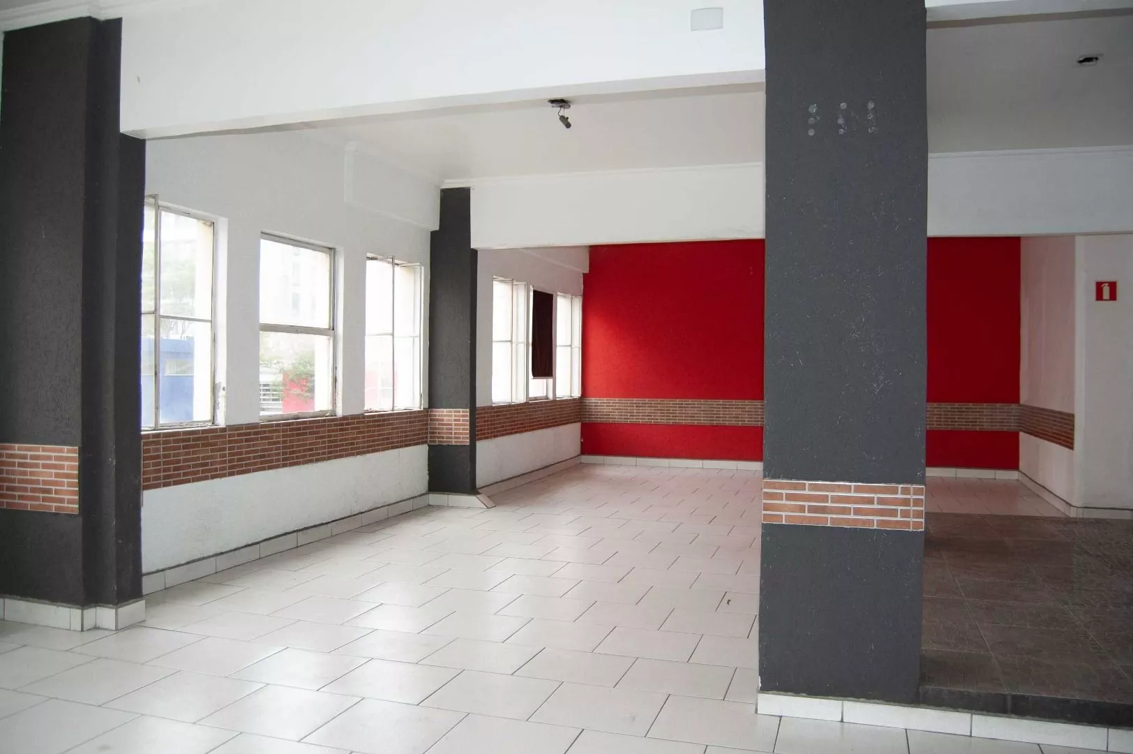 Prédio Inteiro para alugar, 259m² - Foto 1