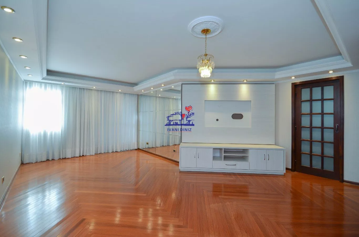 Apartamento à venda com 3 quartos, 107m² - Foto 4