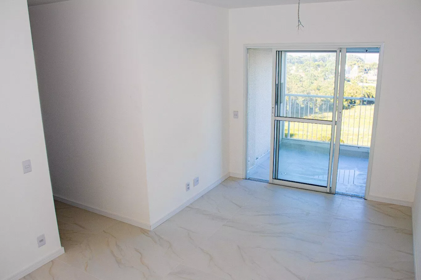 Apartamento à venda com 2 quartos, 69m² - Foto 4