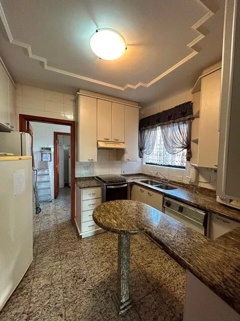 Apartamento à venda com 3 quartos, 125m² - Foto 12