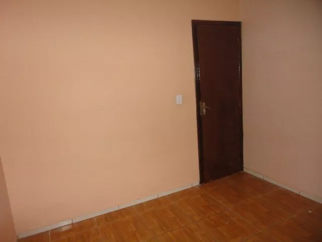 Casa para alugar com 1 quarto, 40m² - Foto 7