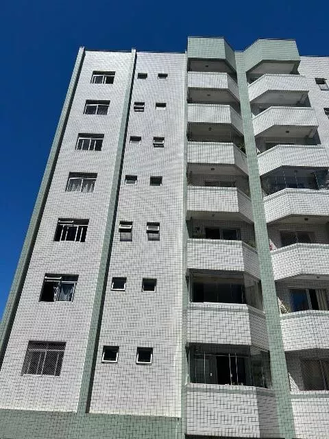 Apartamento à venda com 3 quartos, 61m² - Foto 1