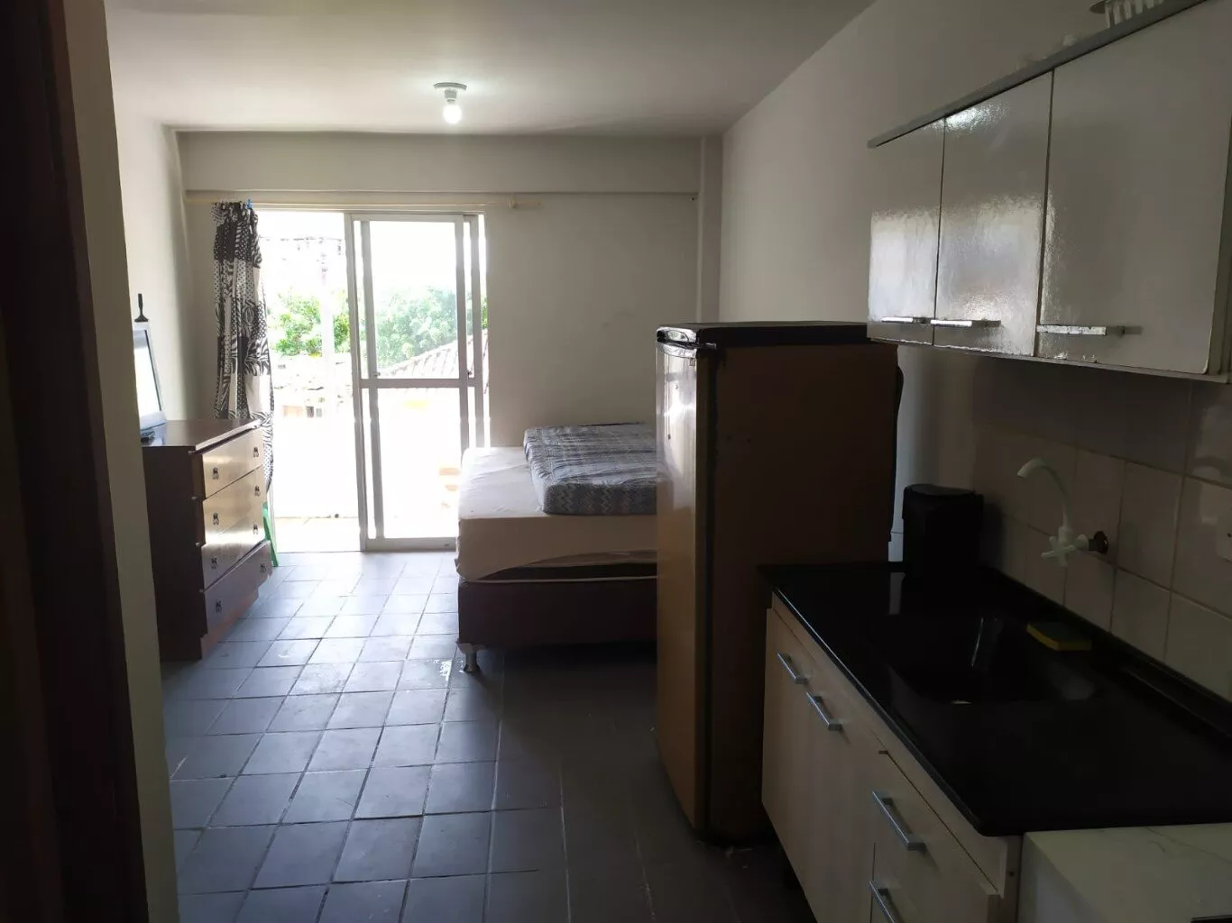 Apartamento à venda com 1 quarto, 33m² - Foto 2