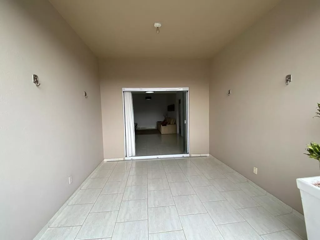 Casa Comercial à venda com 3 quartos, 356m² - Foto 8