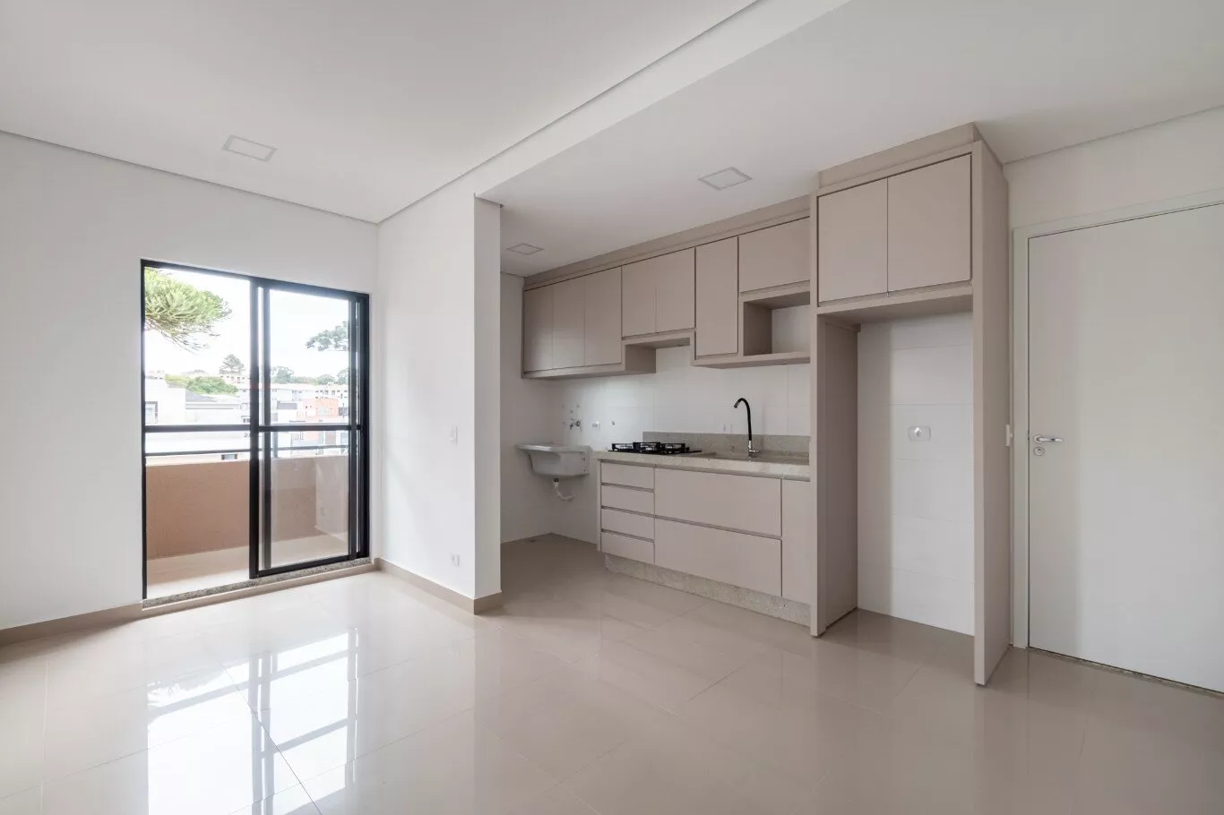 Apartamento à venda com 2 quartos, 68m² - Foto 3