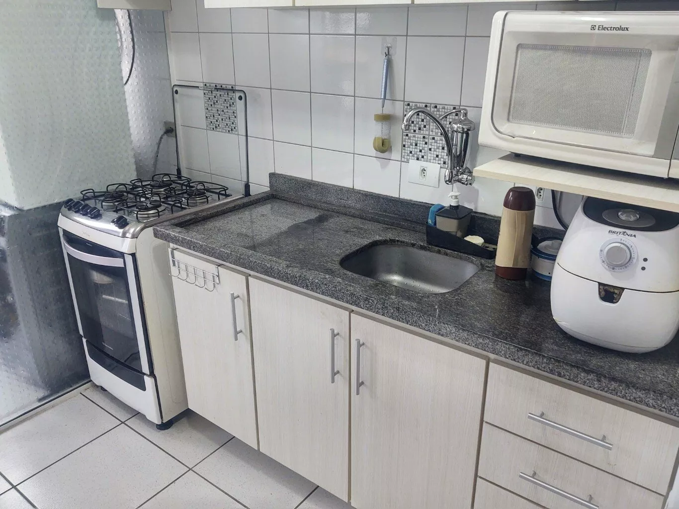 Apartamento à venda com 3 quartos, 67m² - Foto 9