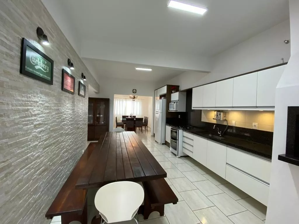 Casa Comercial à venda com 3 quartos, 356m² - Foto 10