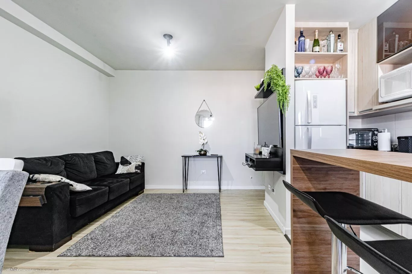 Apartamento à venda com 3 quartos, 75m² - Foto 4