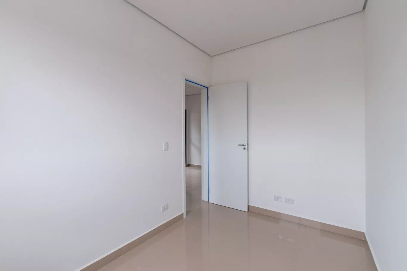 Apartamento à venda com 2 quartos, 68m² - Foto 12