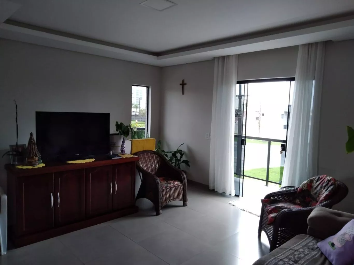 Casa à venda com 3 quartos, 140m² - Foto 1