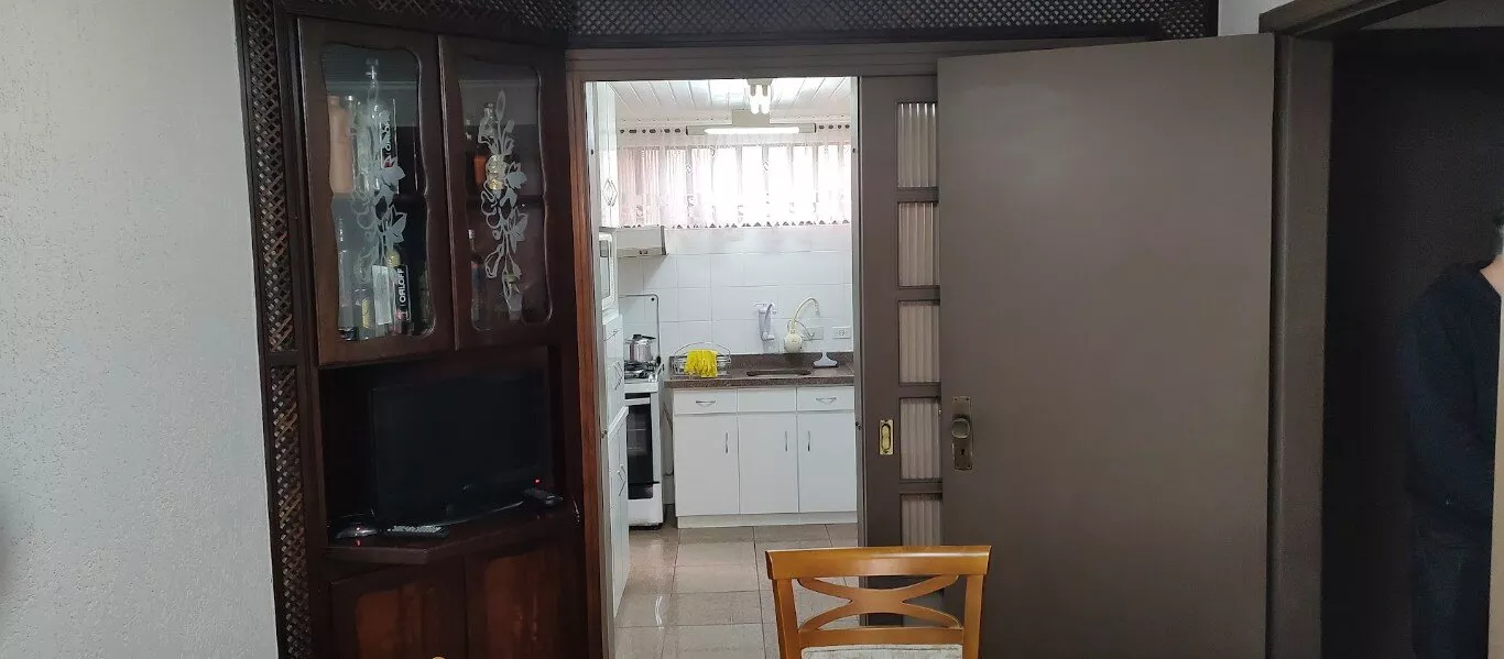 Casa à venda com 4 quartos, 20m² - Foto 18