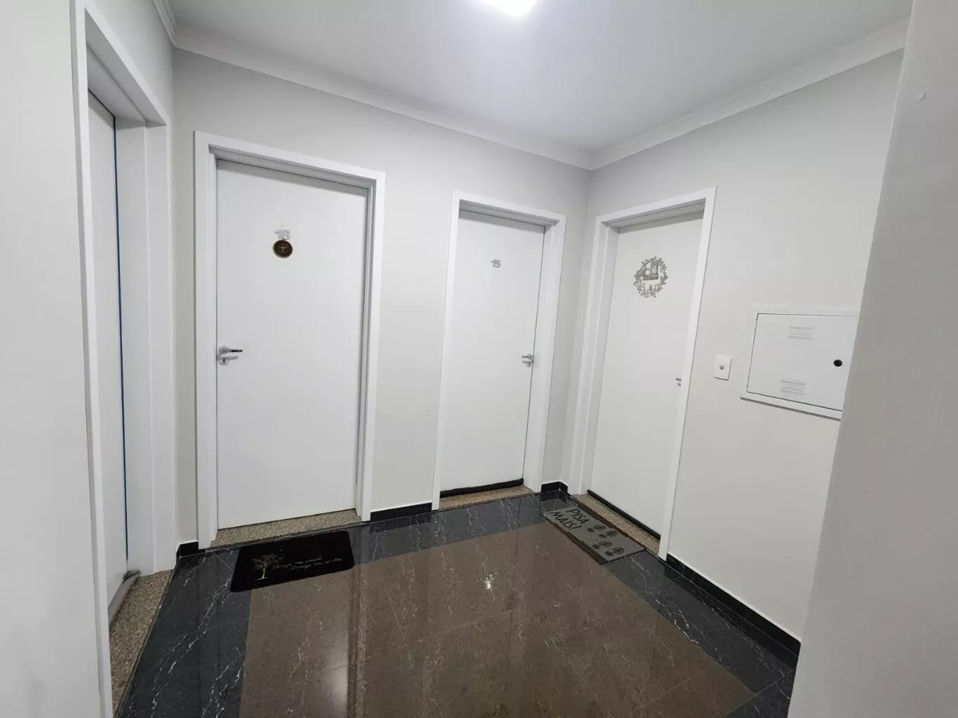 Apartamento à venda com 2 quartos, 46m² - Foto 2