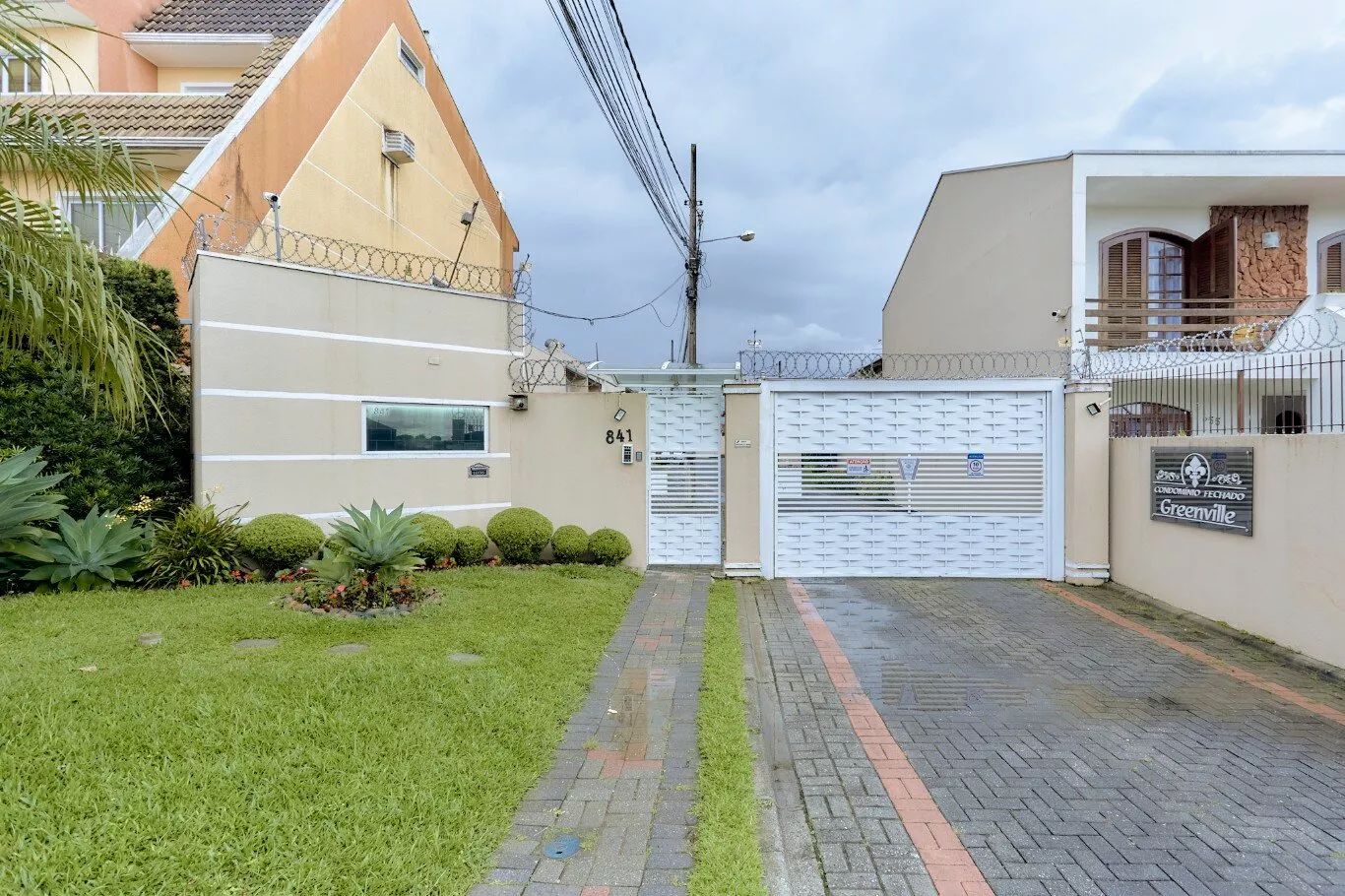 Sobrado à venda com 3 quartos, 120m² - Foto 1