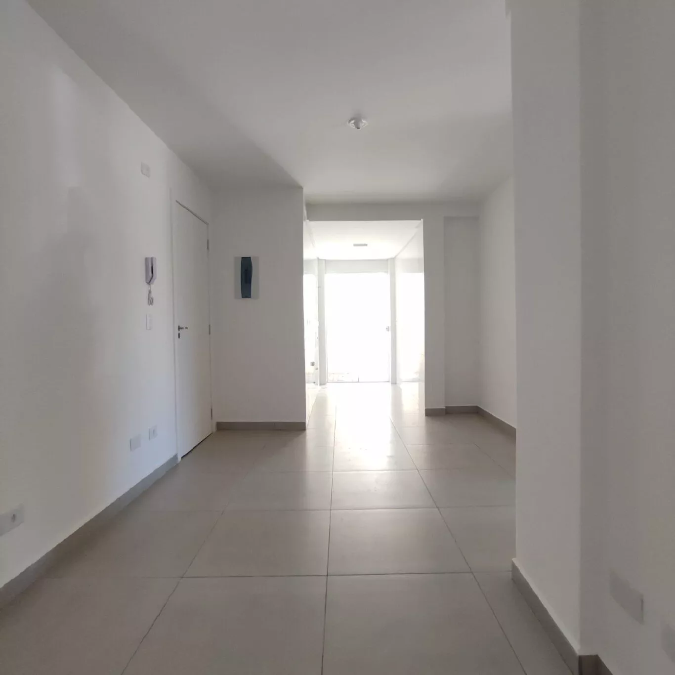 Apartamento à venda com 2 quartos, 40m² - Foto 12