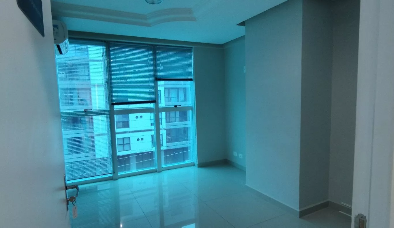 Casa Comercial à venda com 1 quarto, 1115m² - Foto 28