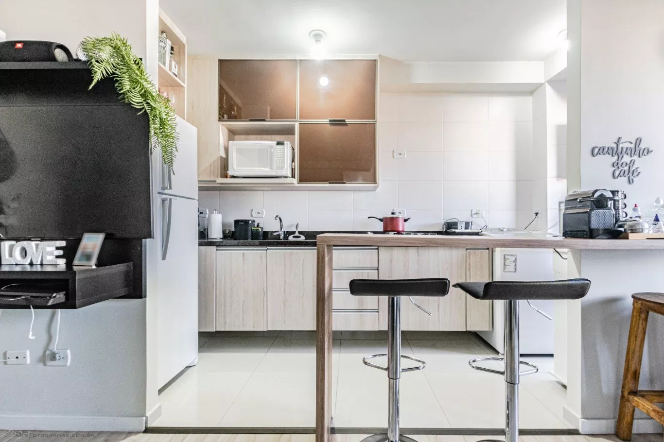 Apartamento à venda com 3 quartos, 75m² - Foto 3