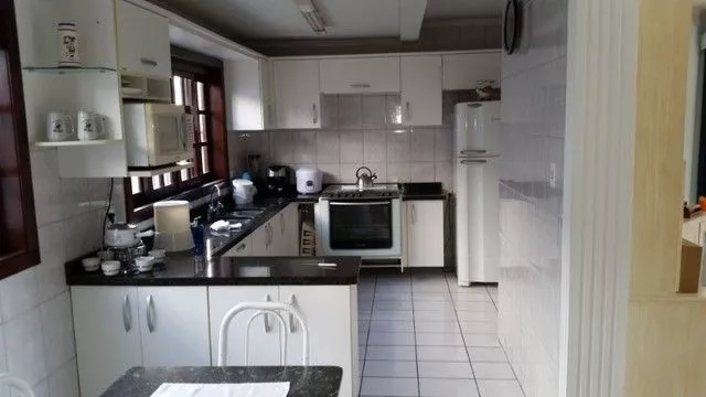 Sobrado à venda com 3 quartos, 300m² - Foto 18