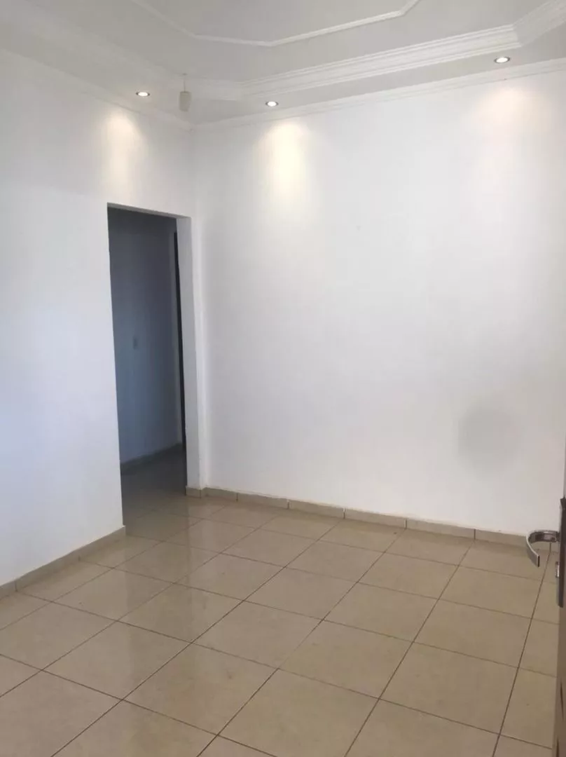 Casa à venda com 3 quartos, 159m² - Foto 3