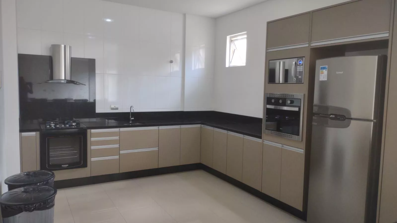 Apartamento à venda com 3 quartos, 98m² - Foto 20