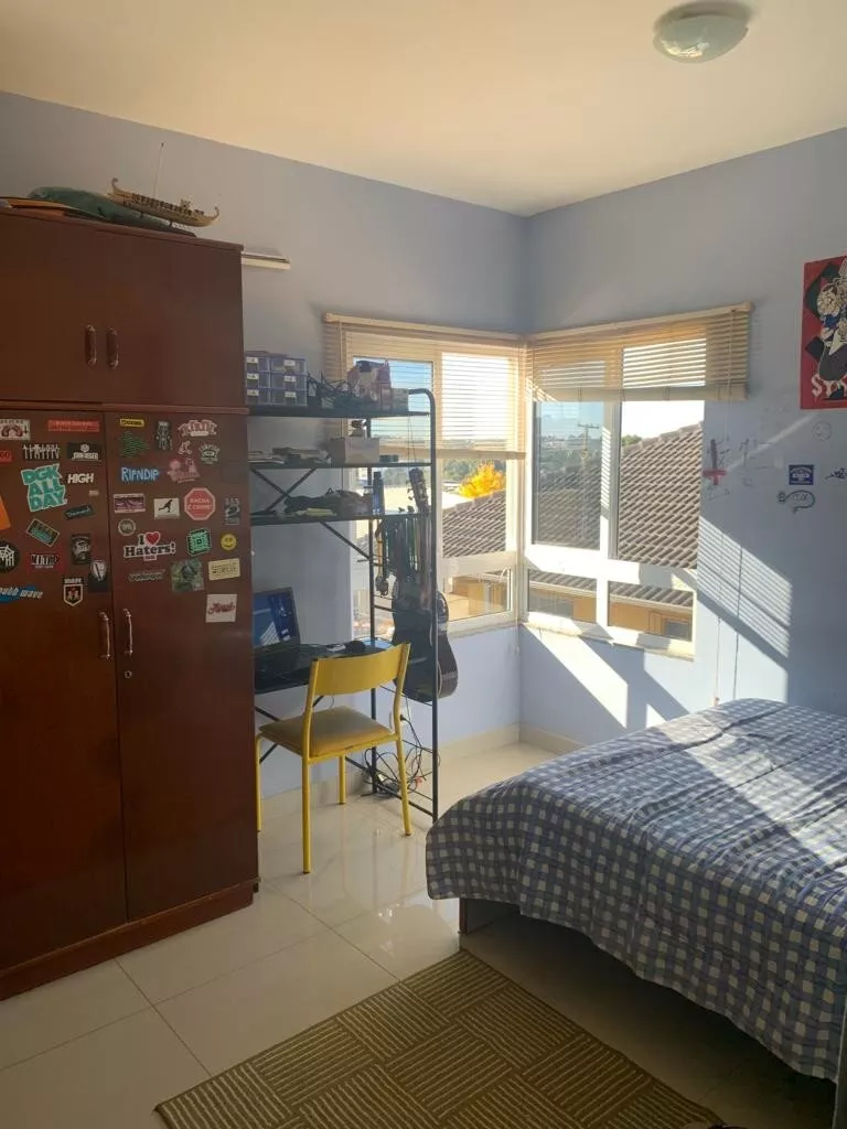 Casa à venda com 3 quartos, 200m² - Foto 9