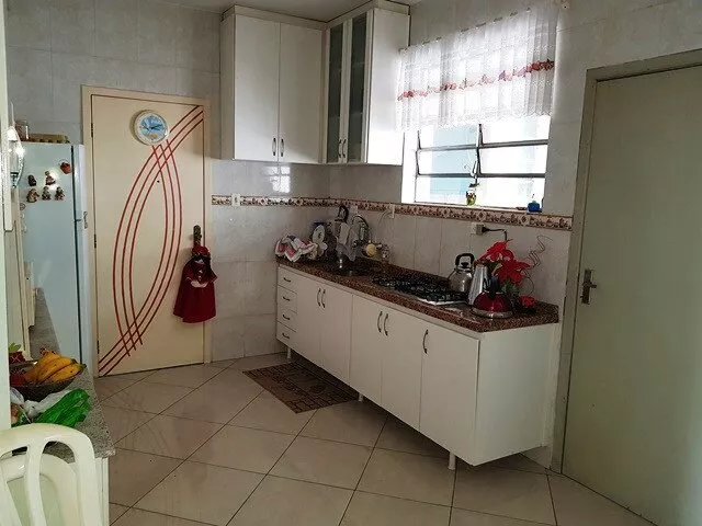 Apartamento à venda com 3 quartos, 159m² - Foto 11