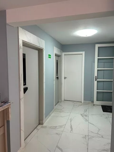 Apartamento à venda com 2 quartos, 70m² - Foto 3