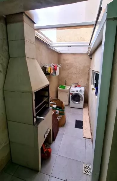 Sobrado à venda com 5 quartos, 250m² - Foto 5