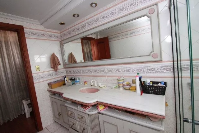 Apartamento à venda com 4 quartos, 201m² - Foto 8