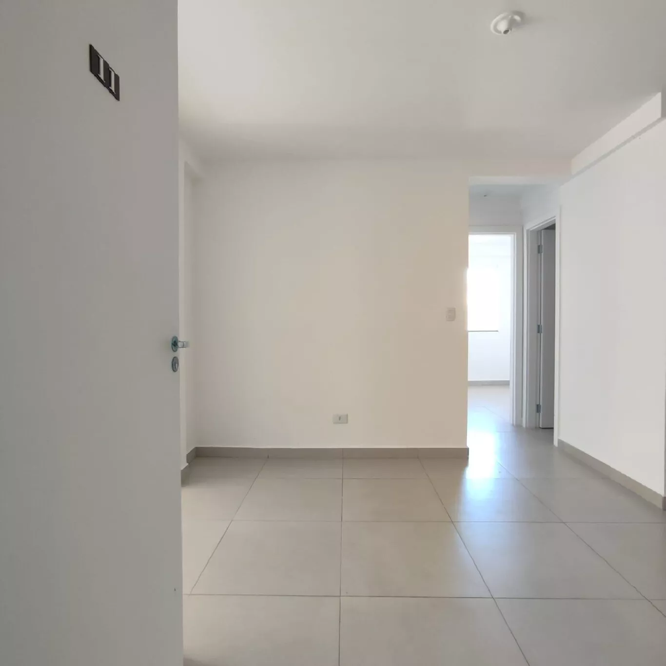 Apartamento à venda com 2 quartos, 40m² - Foto 2