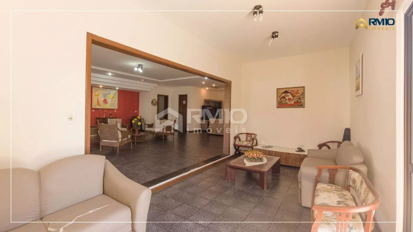 Casa à venda com 5 quartos, 351m² - Foto 5