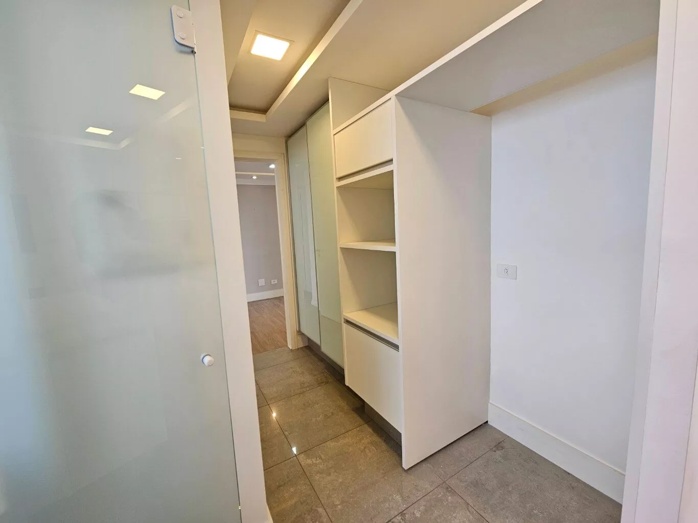 Apartamento à venda com 3 quartos, 155m² - Foto 12