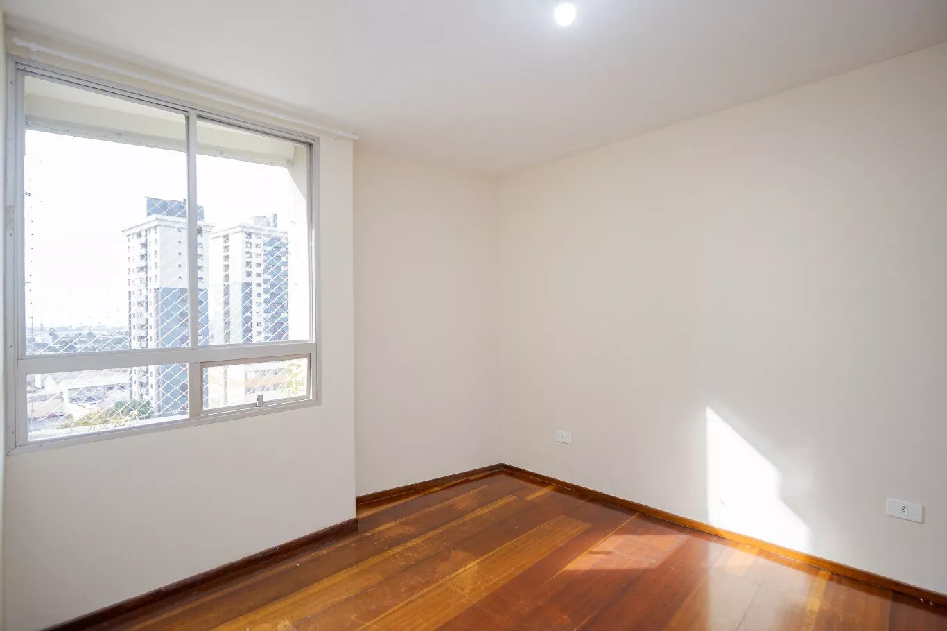 Apartamento à venda com 3 quartos, 123m² - Foto 26