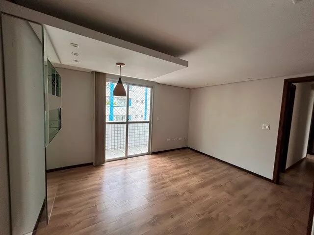 Apartamento à venda com 3 quartos, 61m² - Foto 2