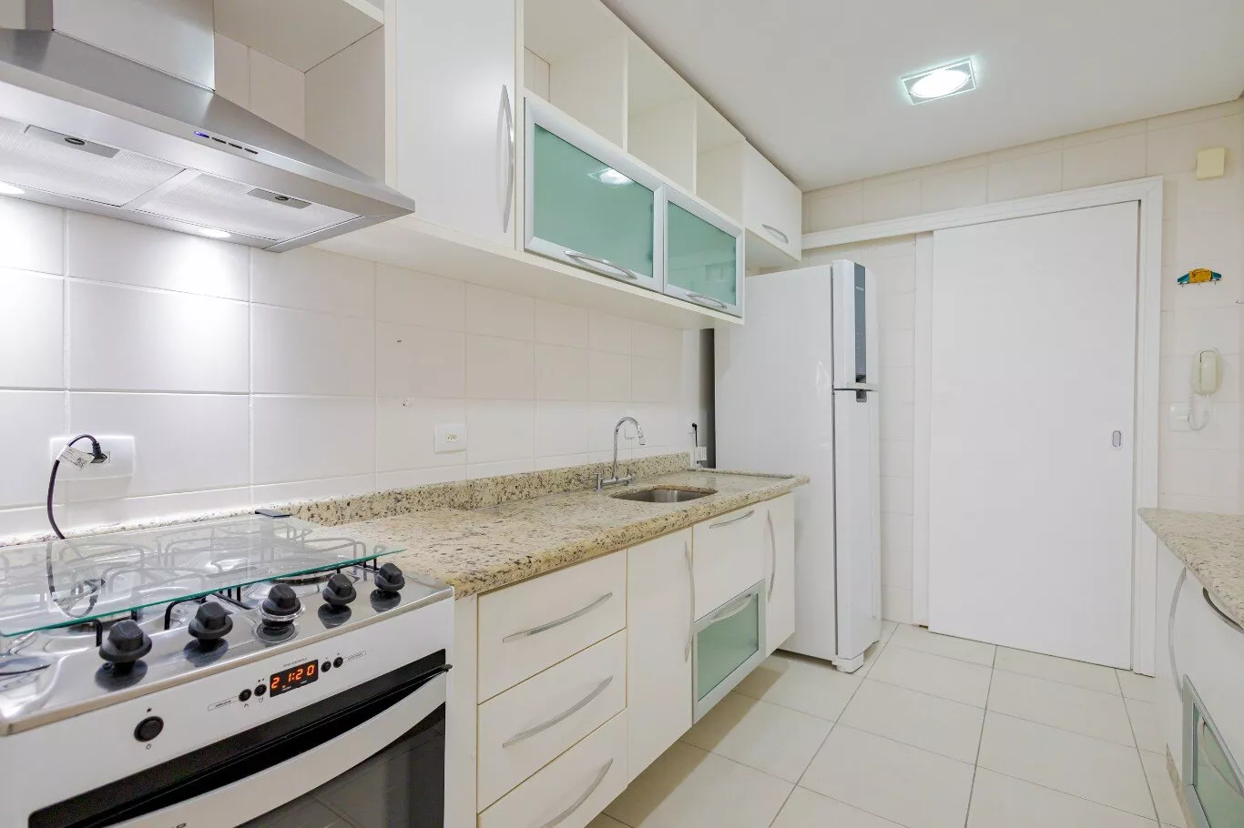 Apartamento à venda com 3 quartos, 123m² - Foto 13