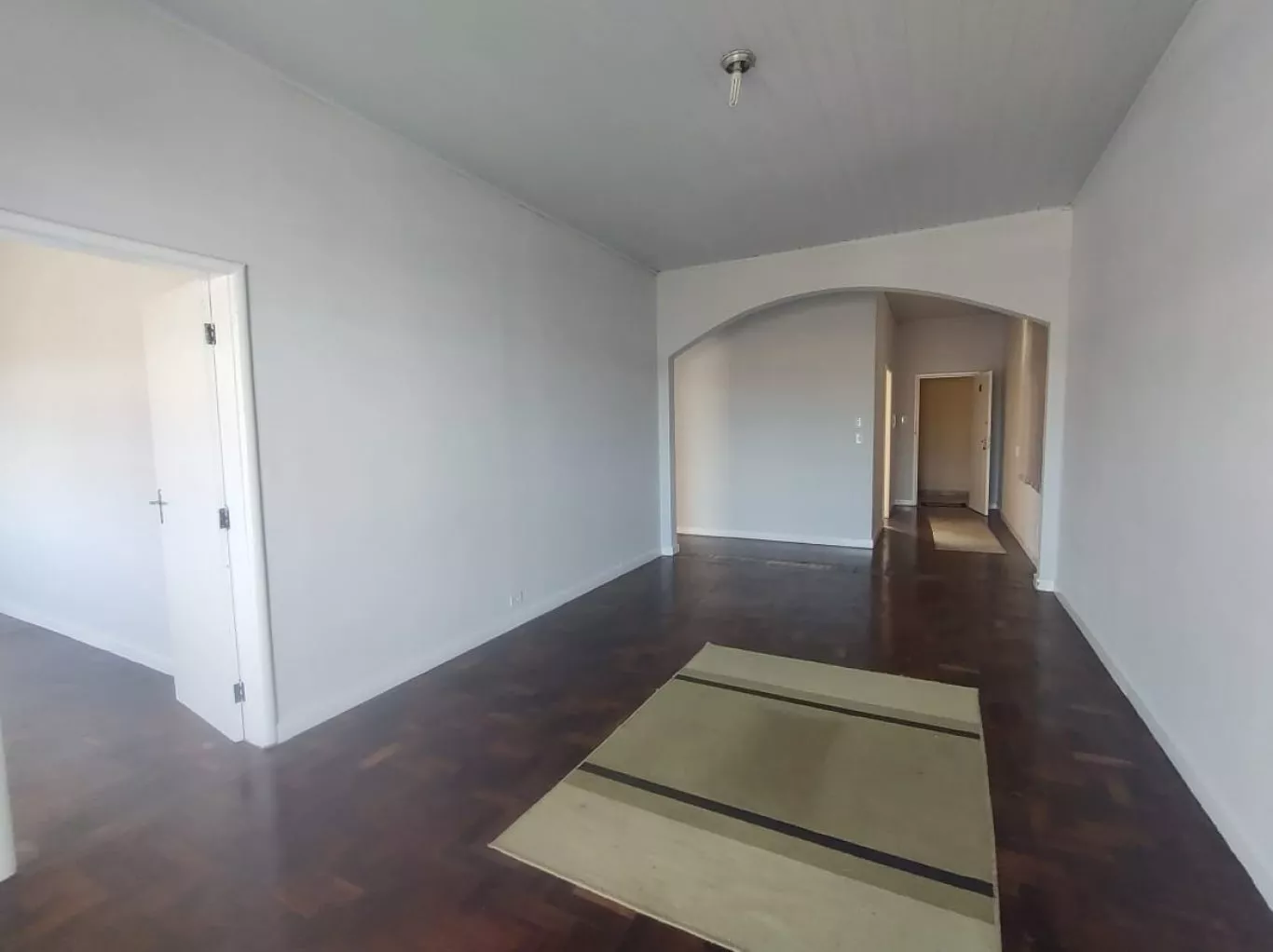 Apartamento à venda com 3 quartos, 131m² - Foto 4