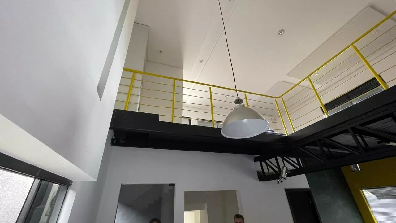 Casa à venda com 1 quarto, 320m² - Foto 17