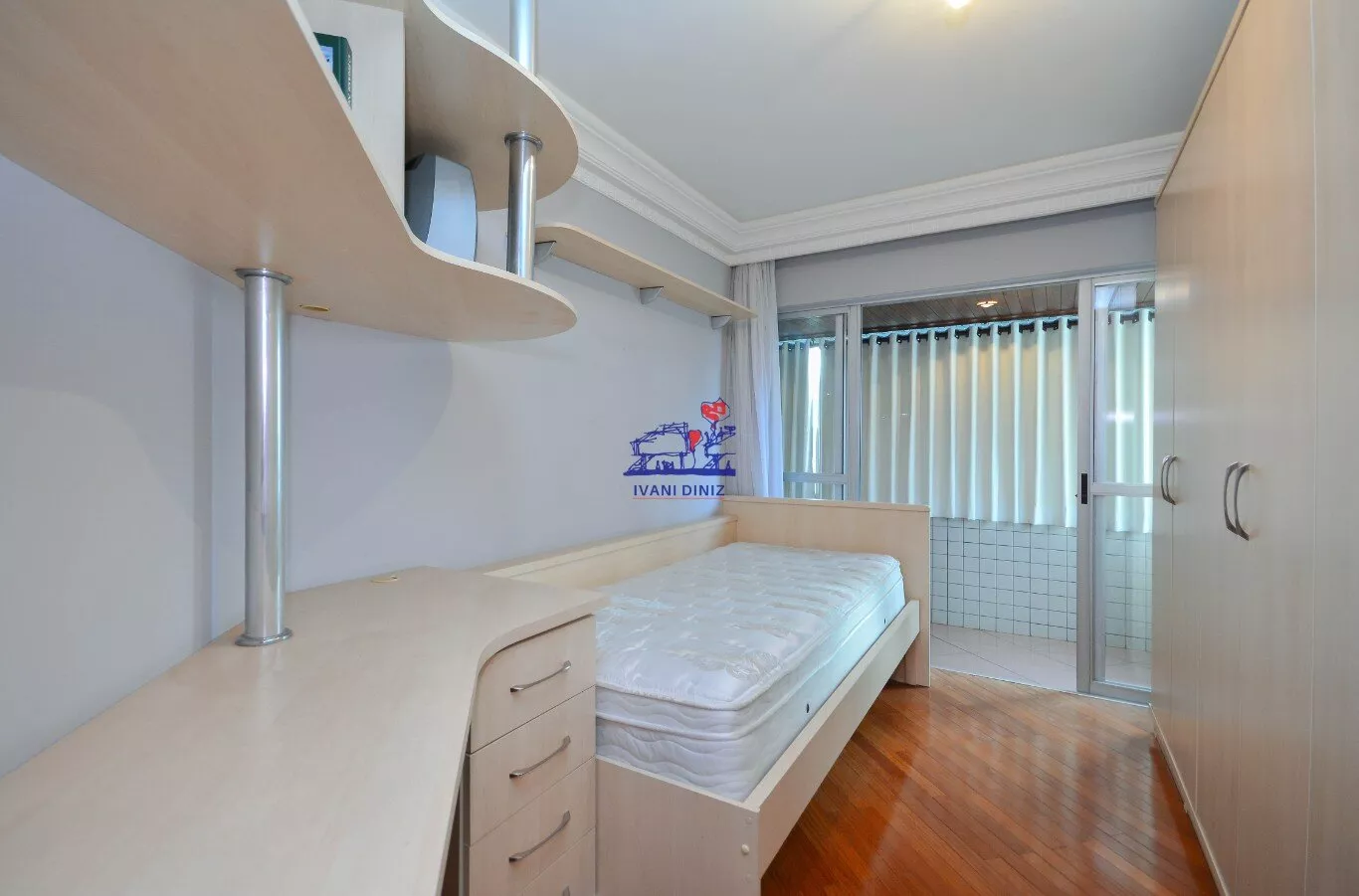 Apartamento à venda com 3 quartos, 107m² - Foto 19