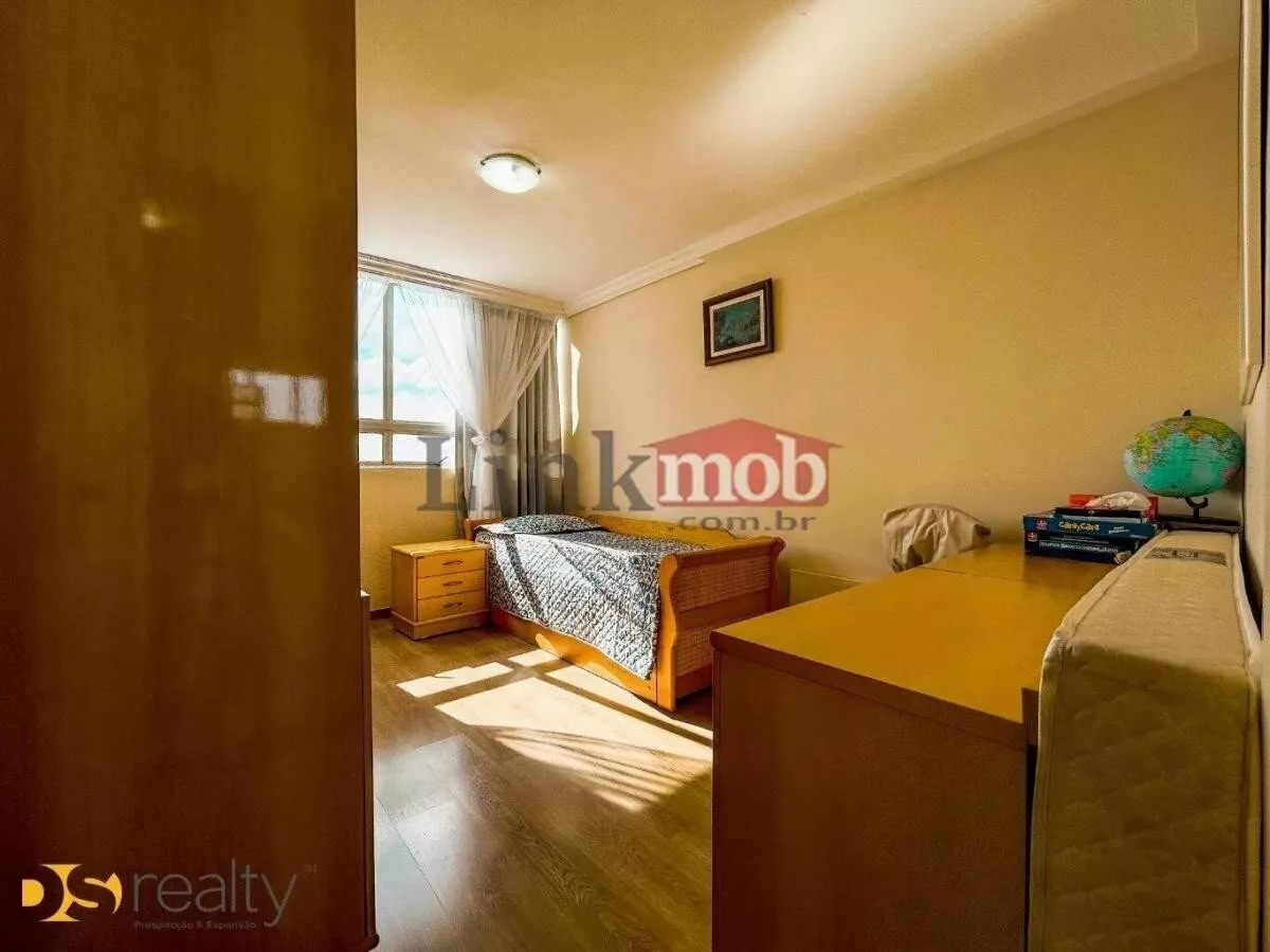 Apartamento à venda com 3 quartos, 155m² - Foto 11