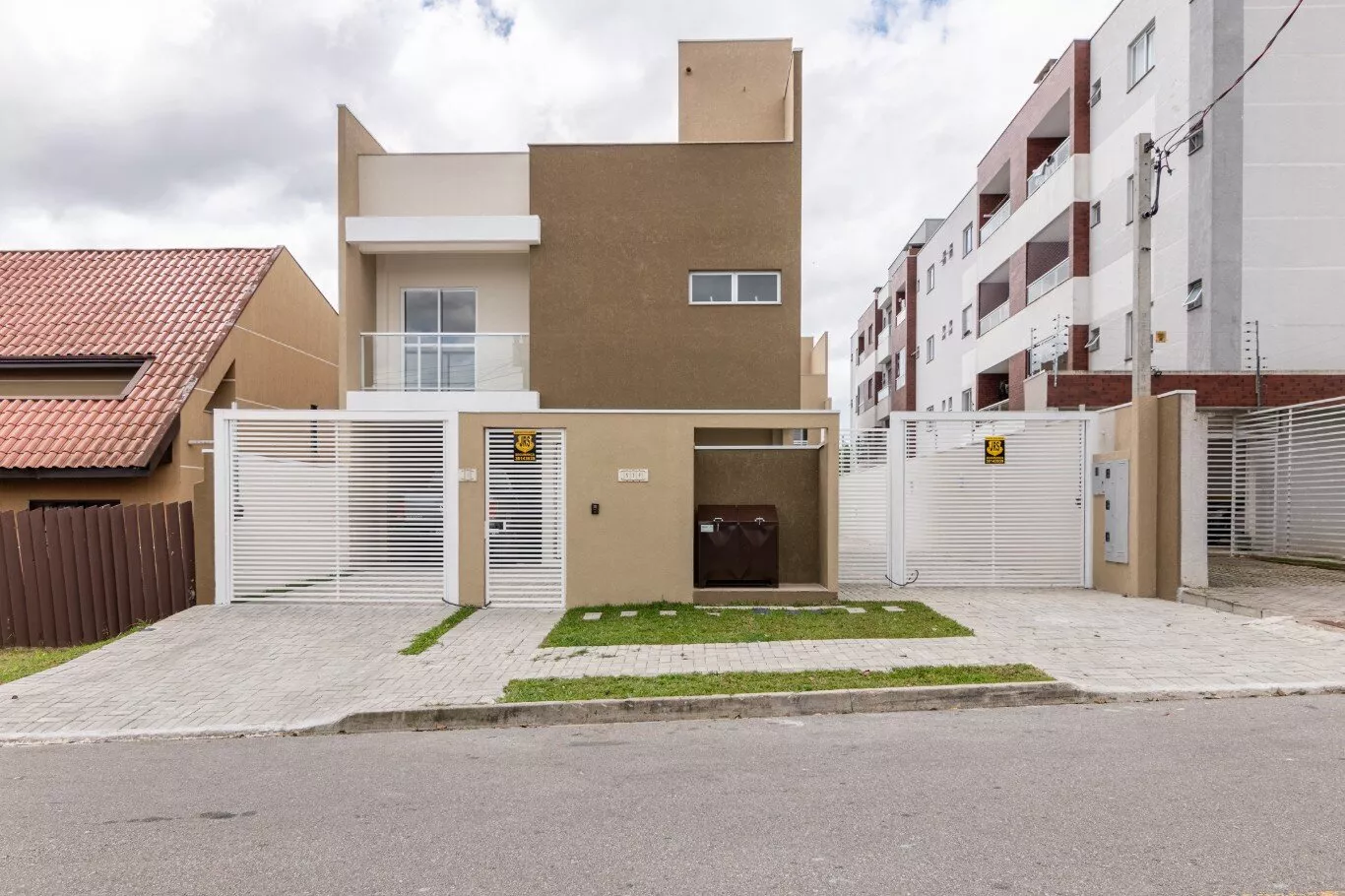 Sobrado, 3 quartos, 131 m² - Foto 2