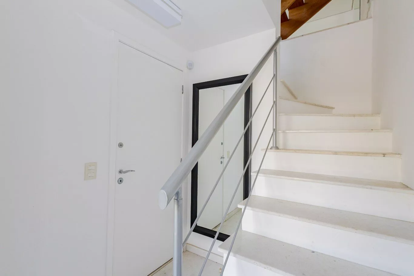 Casa de Condomínio à venda e aluguel com 4 quartos, 229m² - Foto 3