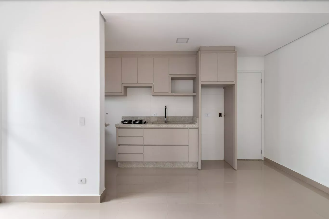 Apartamento à venda com 2 quartos, 68m² - Foto 8