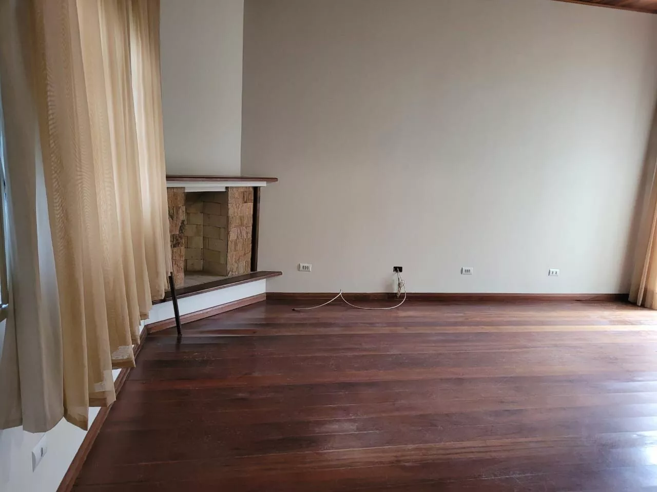 Casa à venda com 2 quartos, 220m² - Foto 9