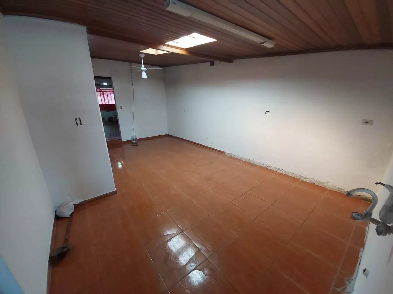 Casa à venda com 4 quartos, 20m² - Foto 11