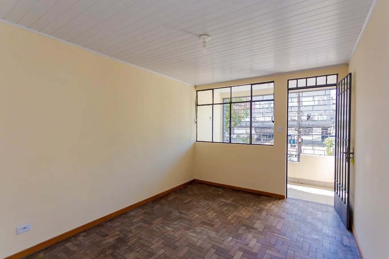 Casa Comercial para alugar com 7 quartos, 467m² - Foto 14