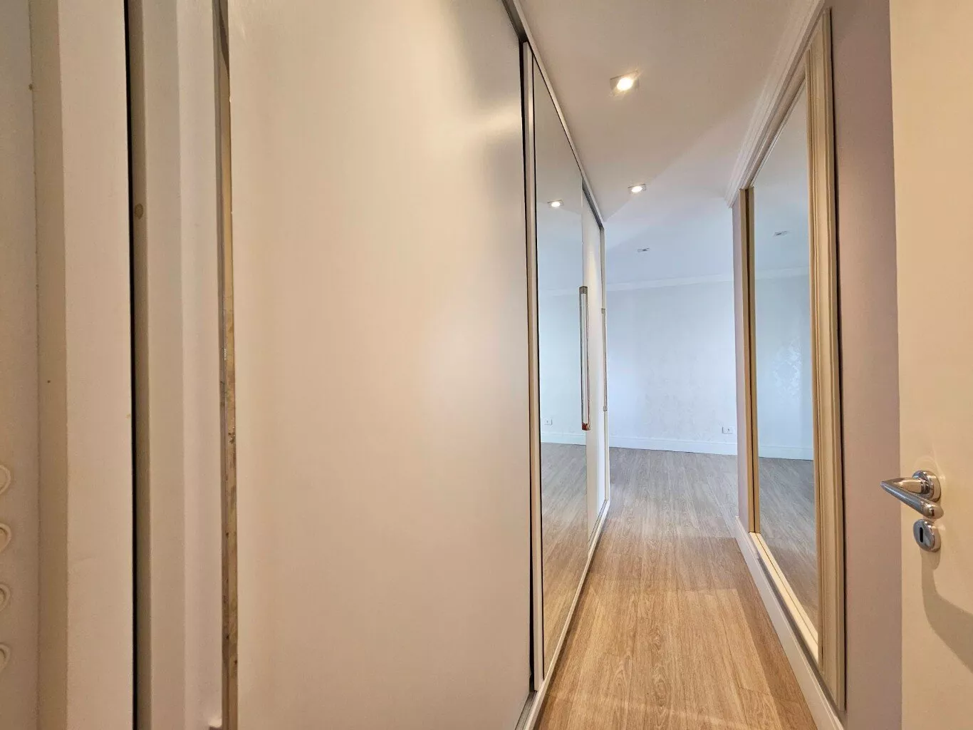 Apartamento à venda com 3 quartos, 155m² - Foto 29