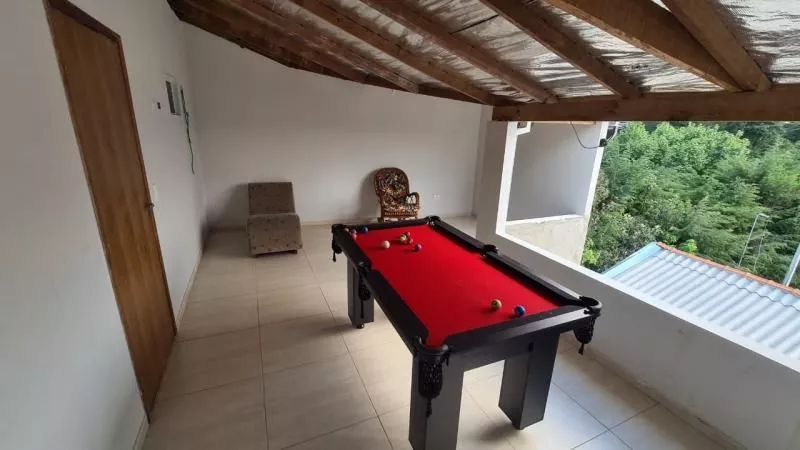 Sobrado à venda com 5 quartos, 250m² - Foto 2