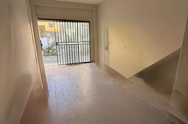 Loja  para aluguel,  com um banheiro, próximo ao centro, São Mateus-ES.