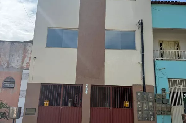 Apartamento para aluguel mobiliado,  dois quartos, sala, cozinha, área de serviço, banheiro social e garagem para moto.  Incluso água e internet, Guriri Sul, São Mateus-ES