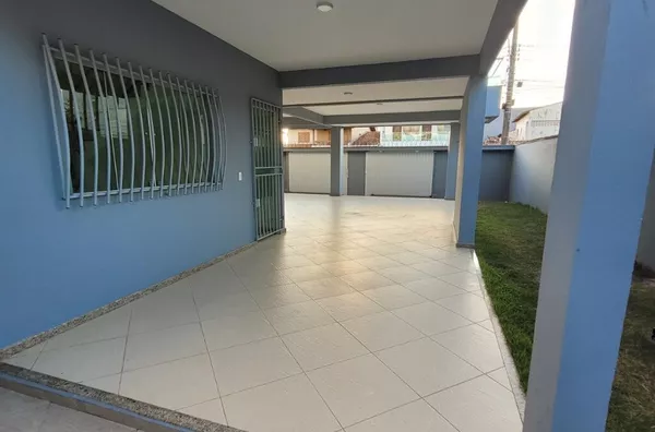Casa duplex para aluguel,  4 quartos, 3 banheiros, duas vagas de garagem, bairro de Fátima, São Mateus-ES